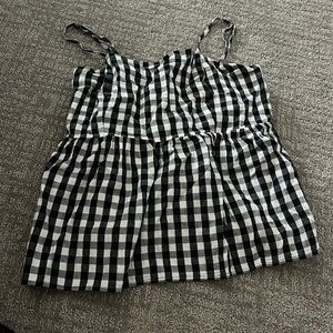 Wild fable skinny strap flowy shirt worn couple times in good conditions